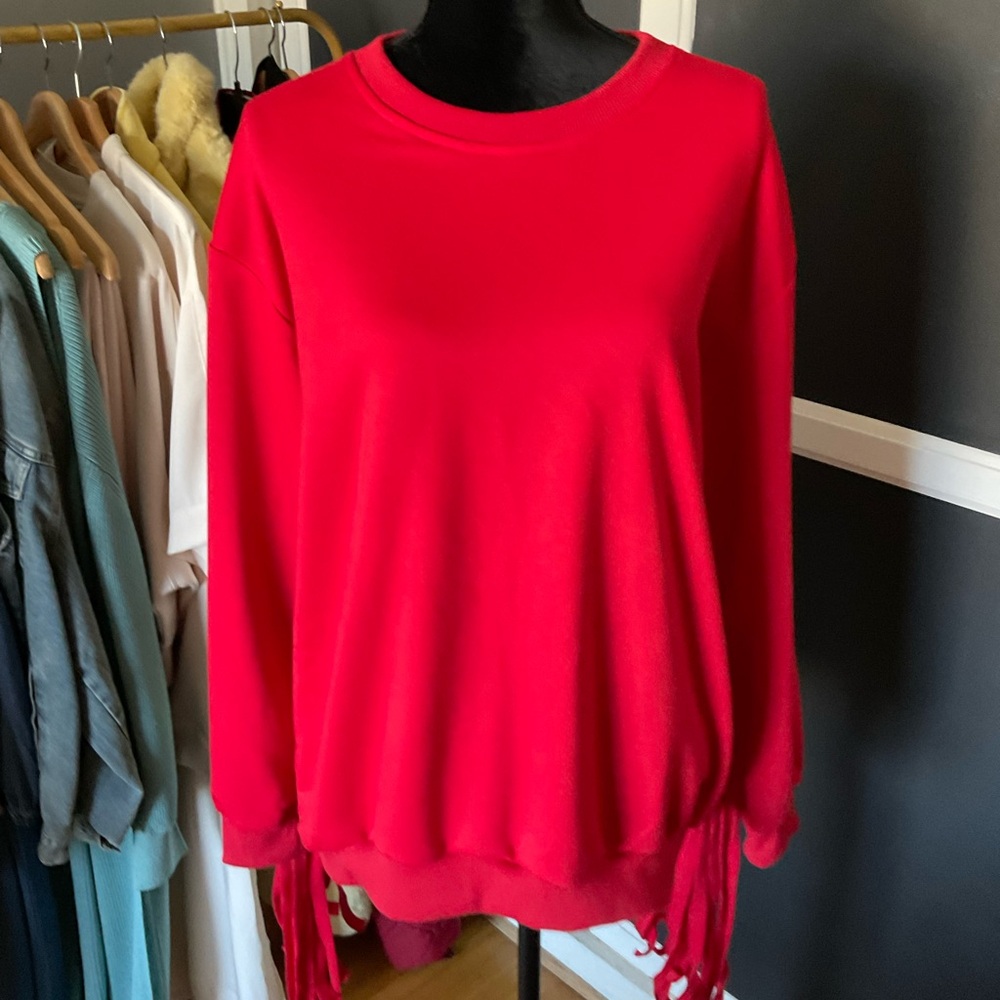 TD SWEATSHIRT with Tasseled Sleeves